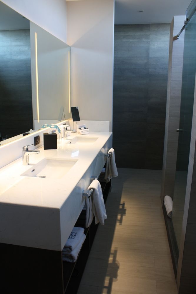 Four Points By Sheraton פואבלה מראה חיצוני תמונה